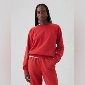 GAP Vintage Soft Raglan Sweatshirt MODERN RED wash